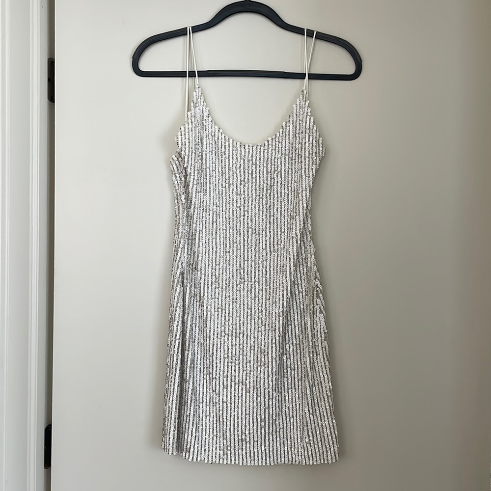 Alice & Olivia Nelle Sequin Mini Dress in White (Size 4)